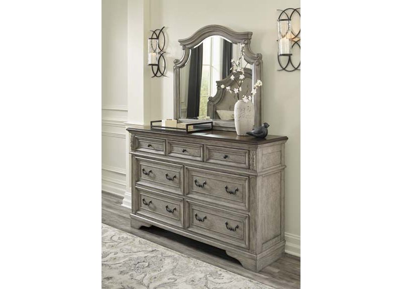 Wooden Dresser with 7 Smooth-Gliding Drawers and Mirror - Panuara